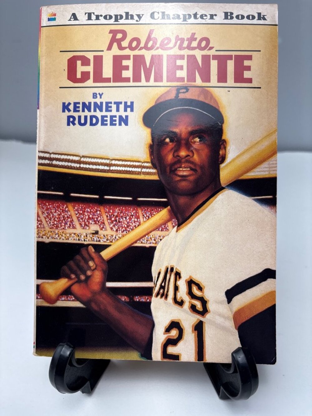 Roberto Clemente Kenneth Rudeen Trophy Chapter Book 1996 Vintage Paperback